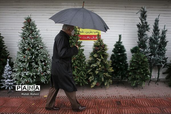 حال و هوای کریسمس در تهران