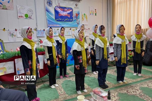 مراسم افتتاحیه سفیران سلامت در دبستان شهید ایزدپناه منطقه ۱۴