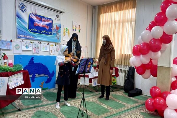 مراسم افتتاحیه سفیران سلامت در دبستان شهید ایزدپناه منطقه ۱۴