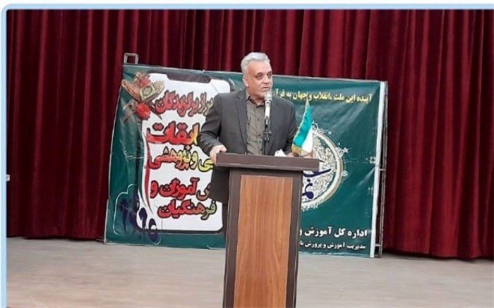 آیین تجلیل از برگزیدگان مسابقات قرآنی ناحیه دو کرج و فردیس