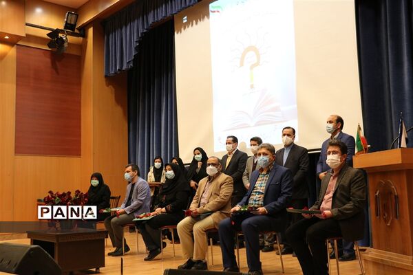 آیین تجلیل و تکریم معلمان و دانش‌آموزان پژوهشگرآموزش و پرورش ناحیه6 مشهد مقدس