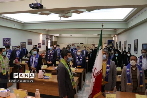 مراسم تجلیل از فعالان سازمان دانش‌آموزی خراسان رضوی(1)