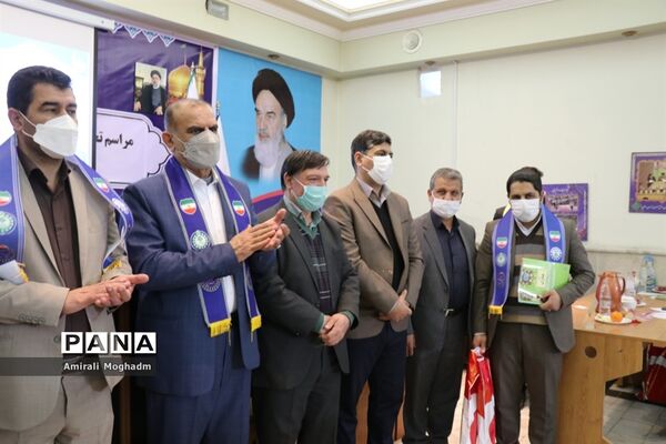 مراسم تجلیل از فعالان سازمان دانش‌آموزی خراسان رضوی(2)