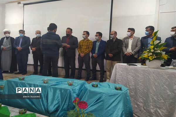 سومین دوره مسابقات سازه‌های ماکارونی و تجلیل از پژوهشگران برتر شهرستان داراب