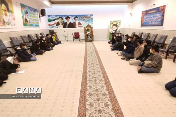 نشست قرارگاهی انجمن اسلامی دانش‌آموزان شهرستان  کاشمر