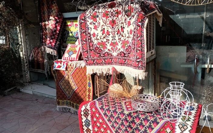 جشنواره صنایع‌دستی یلدا در مشکین دشت کرج برگزار شد
