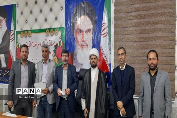 برگزاری مسابقه مشاعره دانش‌آموزی در حمیدیه