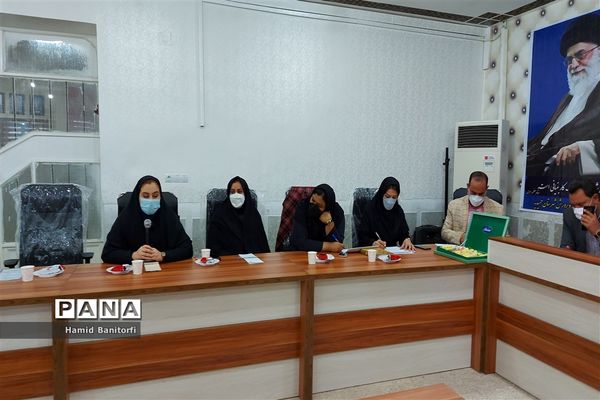 برگزاری مسابقه مشاعره دانش‌آموزی در حمیدیه