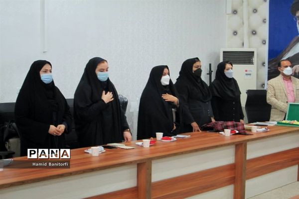 برگزاری مسابقه مشاعره دانش‌آموزی در حمیدیه