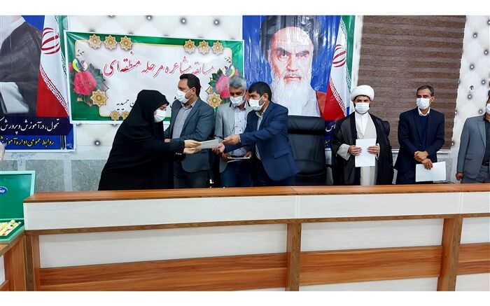 برگزاری مسابقات  فرهنگی ادبی  باعث  کشف استعدادهای دانش‌آموزان می‌شود