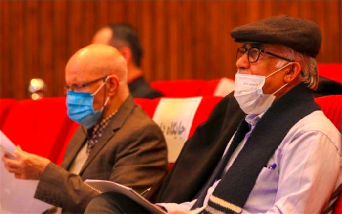 قصه‌گویی در آیین سنتی  به صورت نَقل نمایشی  است و شکل دیگری را  سراغ ندارم