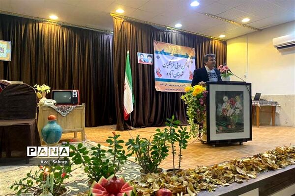 شاعرانه‌های یلدای فاطمی در آباده