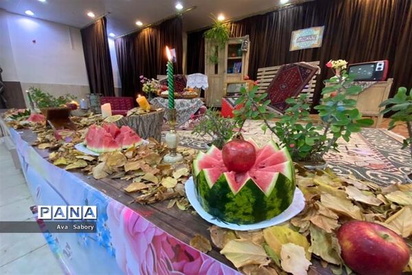 شاعرانه‌های یلدای فاطمی در آباده