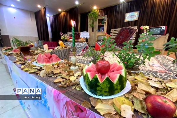 شاعرانه‌های یلدای فاطمی در آباده