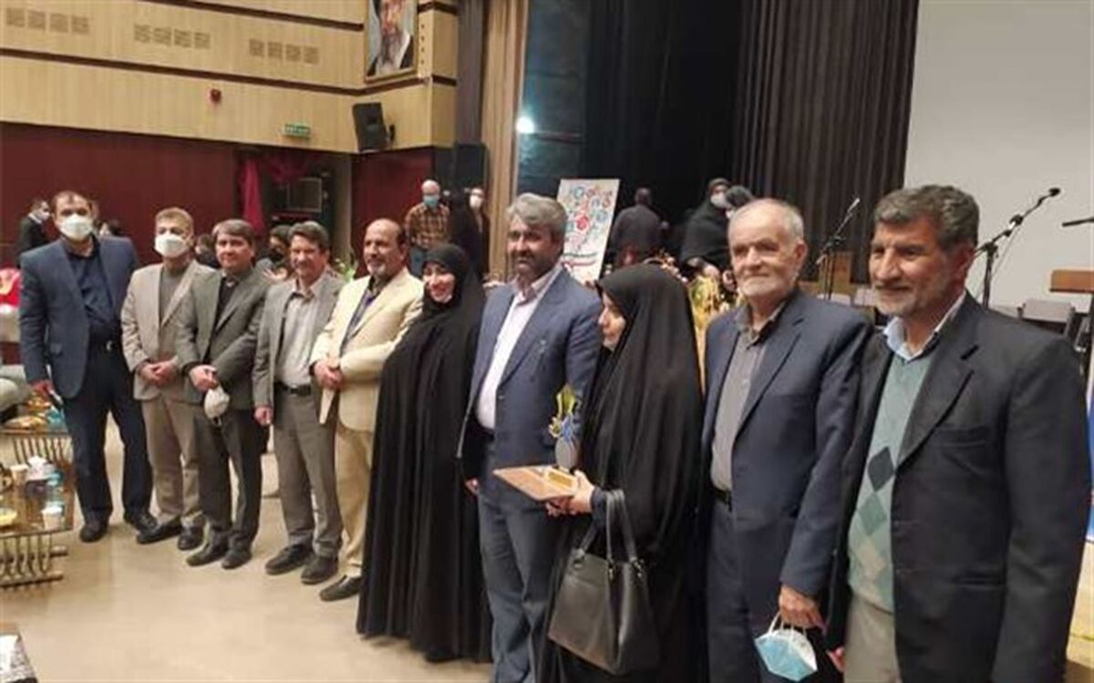 همایش بزرگ تجلیل از مولفان و پژوهشگران برتر فرهنگی نیشابور برگزار شد