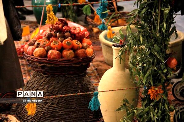 هیاهوی شهر در آستانه شب یلدا