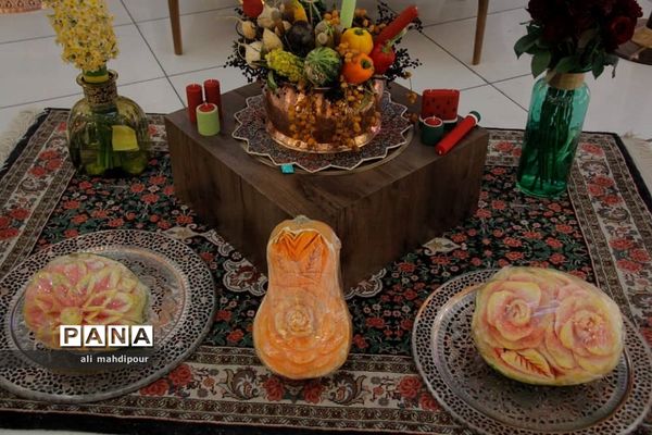 هیاهوی شهر در آستانه شب یلدا