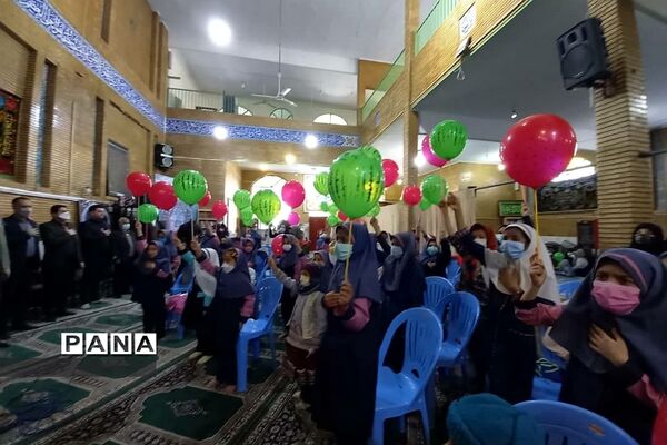 یلدای فاطمی و جهادی برای دانش‌آموزان رودهن