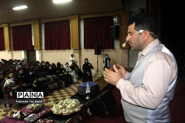 یلدای فاطمی مجتمع آموزشی پیشتازان شهرستان بوشهر