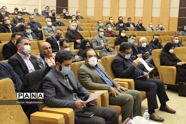 نشست مشترک فرماندار اسلامشهر با تولید‌کنندگان واحدهای صنفی و صنعتی
