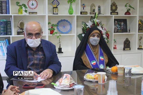 نشست کارشناسان سازمان دانش‌آموزی شهرستان‌ها و مناطق استان بوشهر