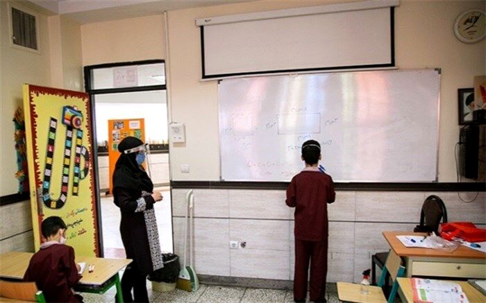 آموزش ترکیبی، بهترین گزینه مورد تایید معلمان و والدین