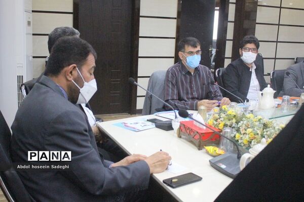 جلسه توجیهی طرح دانش‌آموز تراز انقلاب اسلامی استان بوشهر