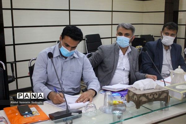 جلسه توجیهی طرح دانش‌آموز تراز انقلاب اسلامی استان بوشهر