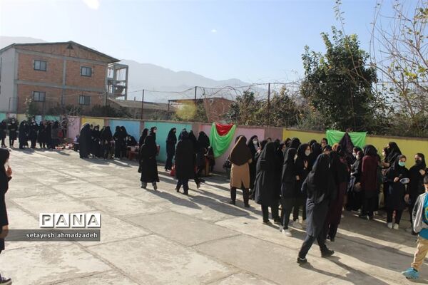 جشنواره بومی و محلی یلدا در دبیرستان شاهد گلوگاه