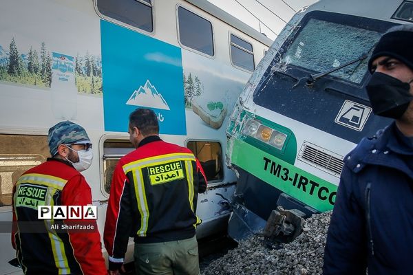 حادثه برخورد دو دستگاه قطار مترو کرج - تهران