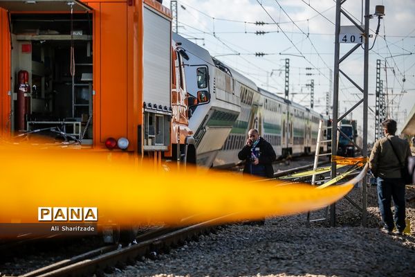 حادثه برخورد دو دستگاه قطار مترو کرج - تهران
