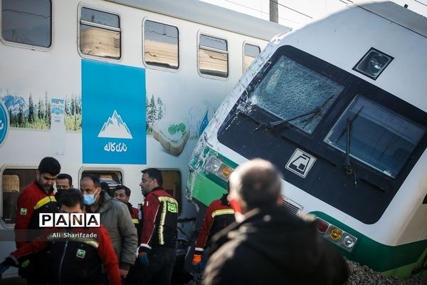 حادثه برخورد دو دستگاه قطار مترو کرج - تهران