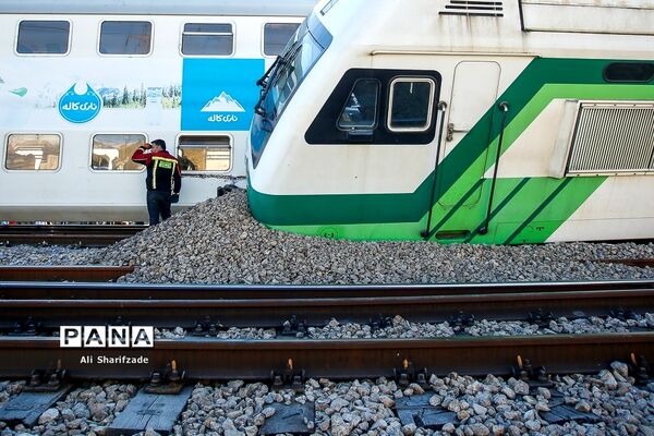 حادثه برخورد دو دستگاه قطار مترو کرج - تهران