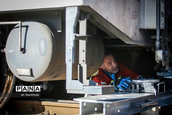 حادثه برخورد دو دستگاه قطار مترو کرج - تهران