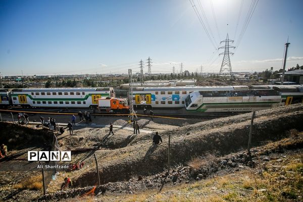 حادثه برخورد دو دستگاه قطار مترو کرج - تهران