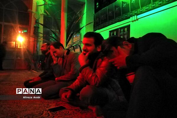 برگزاری دویست چهلمین جلسه انجمن مداحان کاشمر در حسینیه قمر بنی هاشم