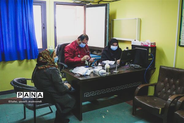 ویزیت رایگان بیماران در شهرستان امیدیه