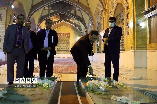 تجدید میثاق کریمیان با آرمان‌های امام راحل و شهدای انقلاب اسلامی