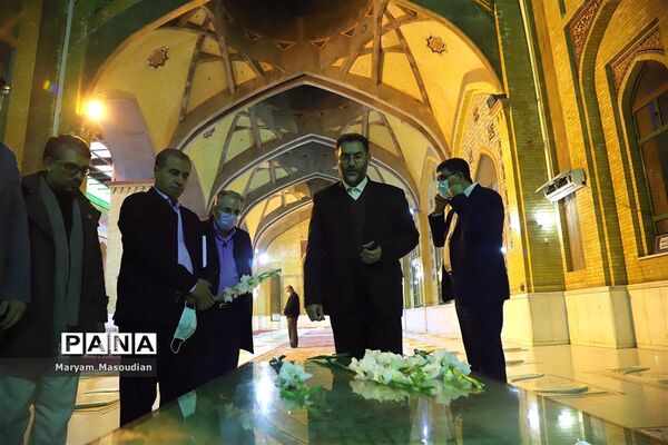 تجدید میثاق کریمیان با آرمان‌های امام راحل و شهدای انقلاب اسلامی