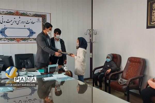 تقدیر از دانش‌آموزان برگزیده فشافویه در رشته طناب‌زنی