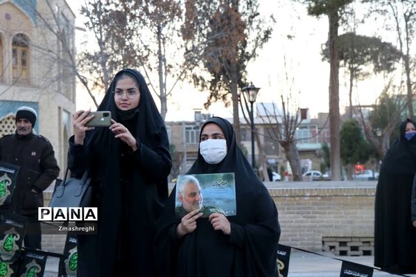 مراسم باشکوه استقبال از پیکر پاک شهیدگمنام هشت سال دفاع مقدس باحضور مردم شهید پرور کاشان