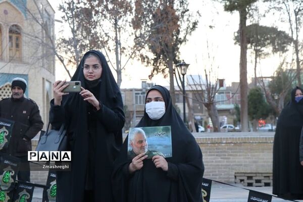 مراسم باشکوه استقبال از پیکر پاک شهیدگمنام هشت سال دفاع مقدس باحضور مردم شهید پرور کاشان