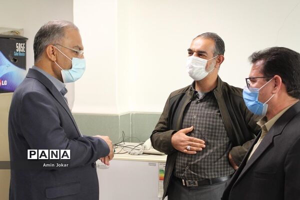 باز دید مدیرکل آموزش و پرورش فارس از حوزه های داخلی این اداره در اولین روز کاری