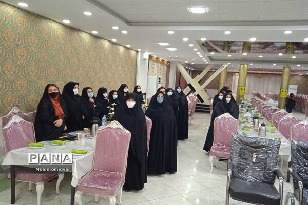 نشست هم‌اندیشی معاونان آموزشی اجرایی و فناوری متوسطه اول