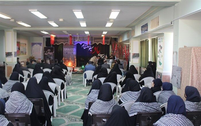 یادواره شهدای دبیرستان نیایش قم برگزار شد