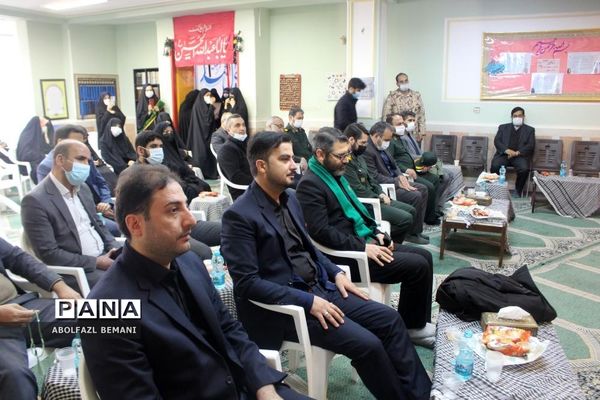 یادواره شهدای دبیرستان نیایش قم