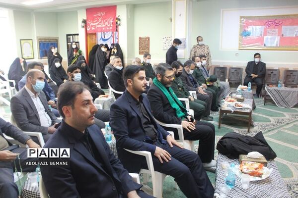 یادواره شهدای دبیرستان نیایش قم