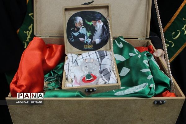 یادواره شهدای دبیرستان نیایش قم