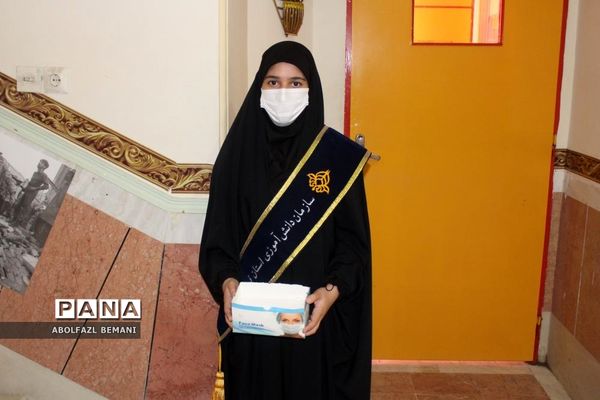 یادواره شهدای دبیرستان نیایش قم