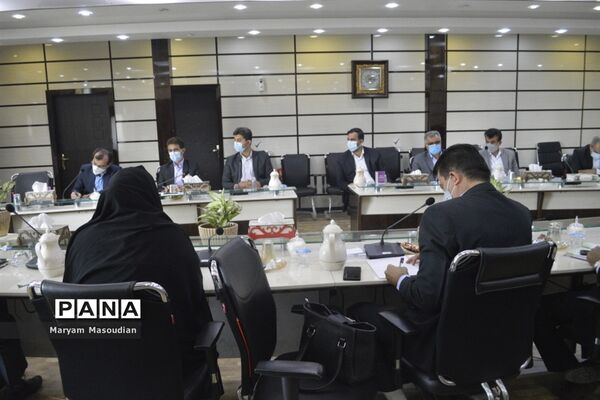 نشست شورای معاونان اداره‌کل آموزش و پرورش استان بوشهر